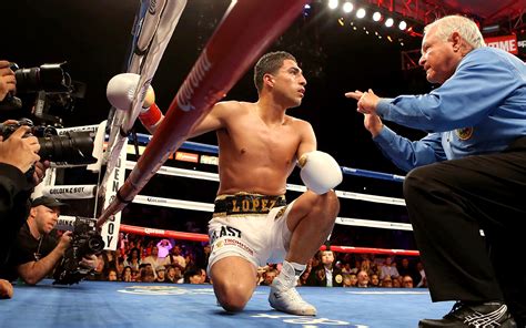 Josesito Lopez after being knocked down - Saturday Night At The Fights ...