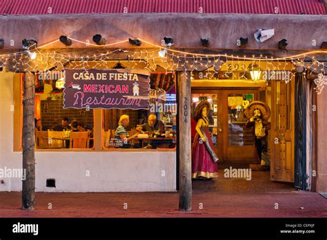 Mexican restaurant usa hi-res stock photography and images - Alamy