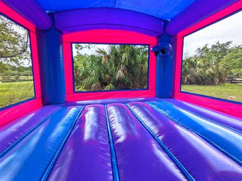 Purple Castle Bounce House (B2) – Mom's Party Rental