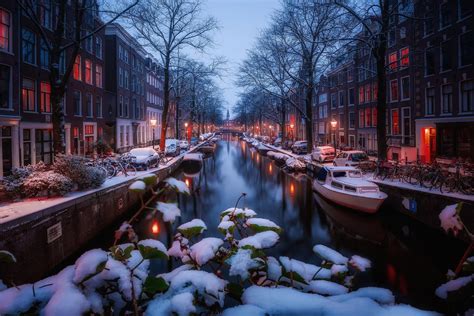 night city, canal, city lights, amsterdam, netherlands, 4k HD Wallpaper