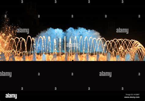 Fountain At Night Stock Photo - Alamy