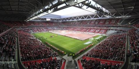 Lille opens new home with full house - The Stadium Guide