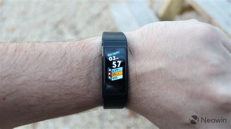 Huawei Band 3 Pro review: Fitness tracking and notifications for under $70 - Neowin