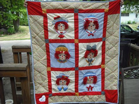 Raggedy Ann & Andy Quilt by chulapoe on Etsy