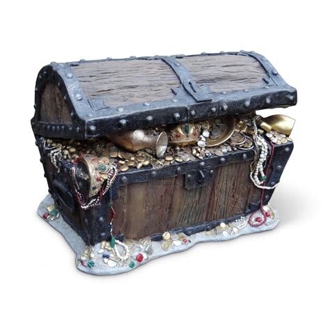 All At Sea Prop Hire » Pirate Treasure Chest - Keeley Hire