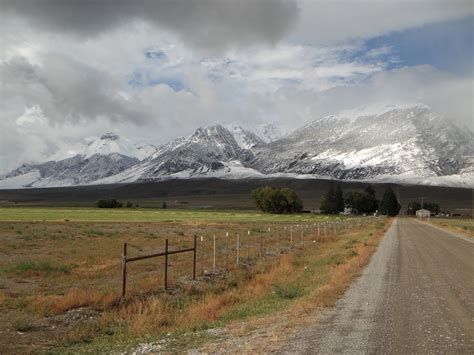 Pin by KaitLynn Farley on Idaho!#homesweethome | Country roads take me ...