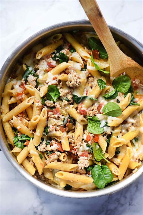 One-Pot Penne Pasta with Turkey and Spinach | foodiecrush | Bloglovin’