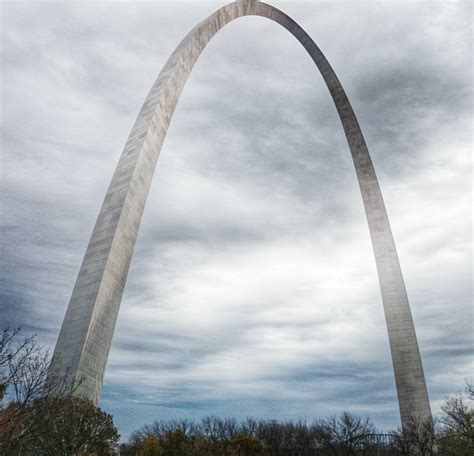 The Gateway Arch : Saint Louis Missouri | Visions of Travel