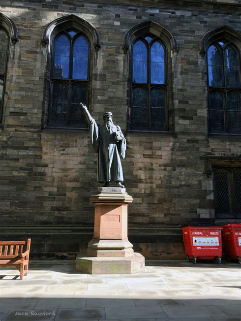 Monument Of The Moment - John Knox Statue - Cludgie - Photos 'n Stuff