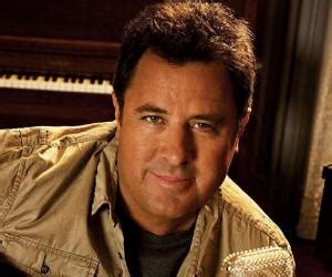 Vince Gill Biography, Birthday. Awards & Facts About Vince Gill