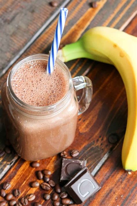 Mocha Coffee Smoothie (5 Min Breakfast!) - Kylee Cooks