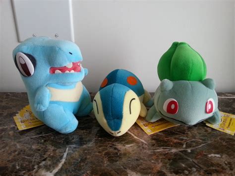 Pokemon Center's Totodile plush is looking...a bit off | GoNintendo