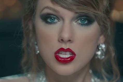 Taylor Swift Hair & Makeup In Look What You Made Me Do Video | Glamour UK