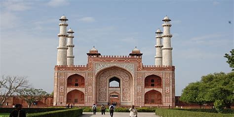 Agra Sikandra Fort Tourism | Sikandra Fort Entrance Fee