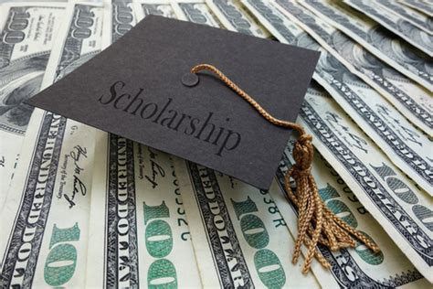 25 Great Scholarships for Healthcare Management Students - Healthcare ...