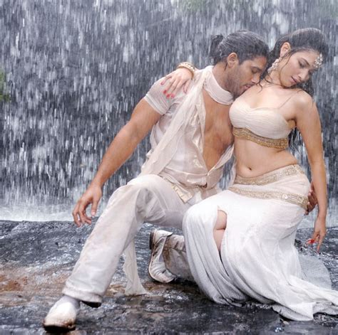 Moviestars: Allu Arjun and Tamanna in " Badrinath