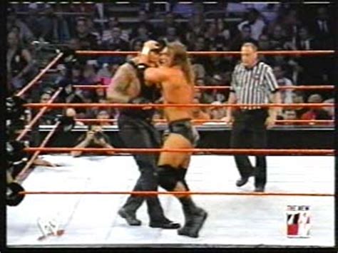 Undertaker vs Triple H for the #1 Contender's Match - (2002) - Triple H ...