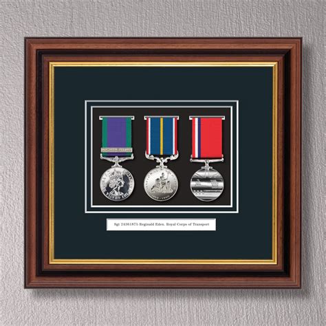 MAHOGANY & GILT MEDAL FRAME FOR 3 MEDALS | Medal display case, Frame ...