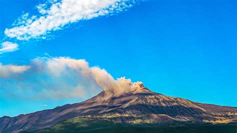 NineSevenTwoThreeSixEightOne: Mount Etna Eruption 2023