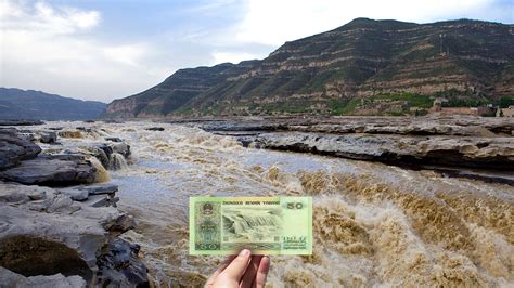 Hukou Waterfall: The Best View in the off-season-China Silk Road Travel