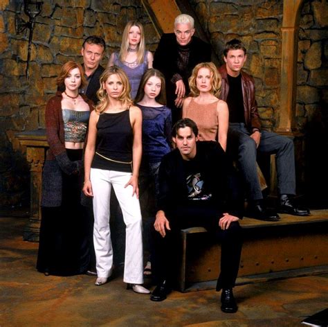 Warner Bros. Buys Rights to BUFFY THE VAMPIRE SLAYER Reboot; Whit Anderson to Pen the Script