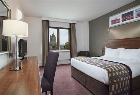 Leonardo Hotel Dublin Christchurch - UPDATED 2024 Prices, Reviews ...