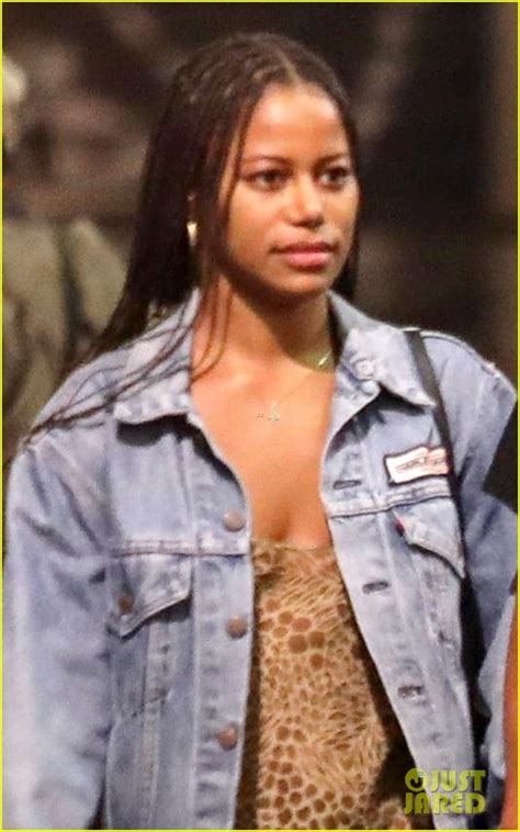 Jesse Williams & Girlfriend Taylour Paige Enjoy Romantic Stroll in ...