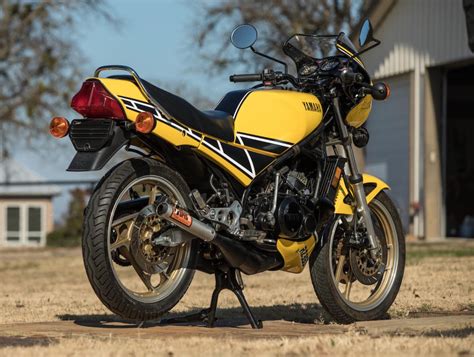 The Last (Legal) Two-Stroke Street Bike Sold In The USA - Yamaha RZ350 Kenny Roberts Edition