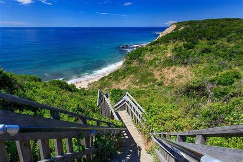 A guide to where to eat, sleep, swim, and surf on Block Island, Rhode Island - Fathom