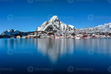 Winter in Reine, Lofoten Islands, Norway. 16109660 Stock Photo at Vecteezy