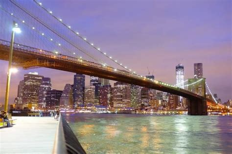 Le pont de Brooklyn de nuit Monuments, New York, Bay Bridge, Landmarks ...