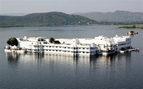 Lake Pichola Udaipur - History, Timings, Entry Fee, Location