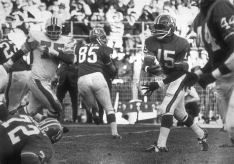 A look back at Broncos’ Marlin Briscoe, the first black quarterback to ...