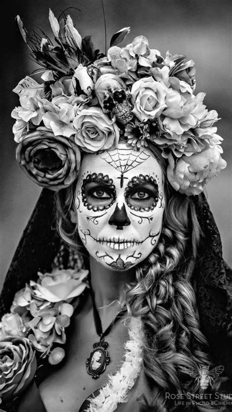 Dia de los Muertos Sugar Skull Make Up, Sugar Skull Art, Sugar Skulls, Candy Skulls, Day Of Dead ...
