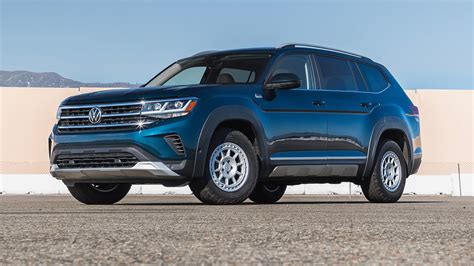 2022 Volkswagen Atlas Buyer's Guide: Reviews, Specs, Comparisons