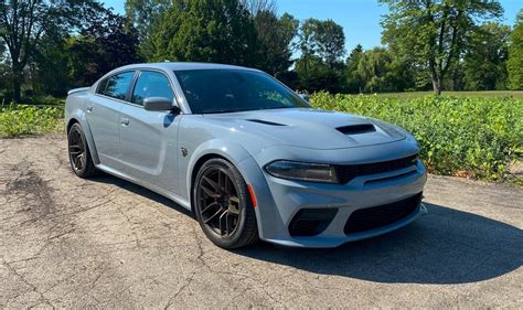 10 Things Only True Gearheads Know About The Dodge Charger SRT Hellcat Redeye Widebody