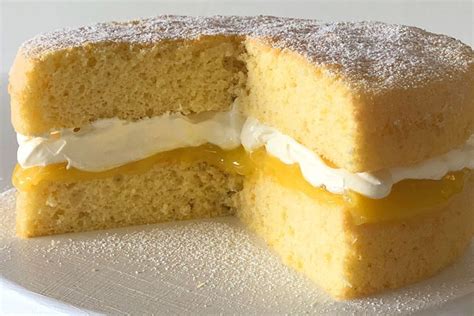 Perfect lemon sponge cake recipe