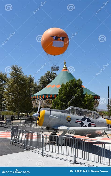 IRVINE, CALIFORNIA - 30 AUG 2020: the Orange County Great Park Balloon Ride with COVID-19 Face ...