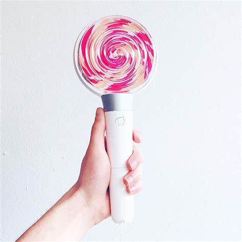 Who else like me, wanna have TWICE Light Stick (Candy Bong)? | Twice ...