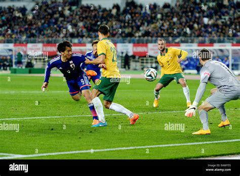 Yanmar Stadium Nagai, Osaka, Japan. 18th Nov, 2014. Shinji Okazaki (JPN ...