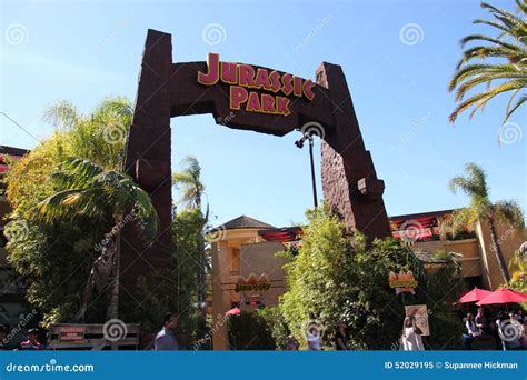 Universities In California: Universal Studios California Rides