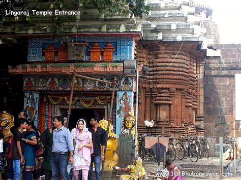 #001 – Visit Lingaraj Temple – 101 Bhubaneswar