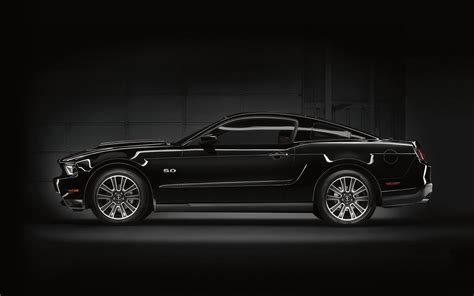 Ford Mustang GT black wallpaper