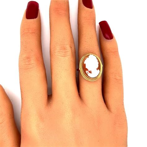 Vintage 18k Gold (750) Cameo Ring - Gem