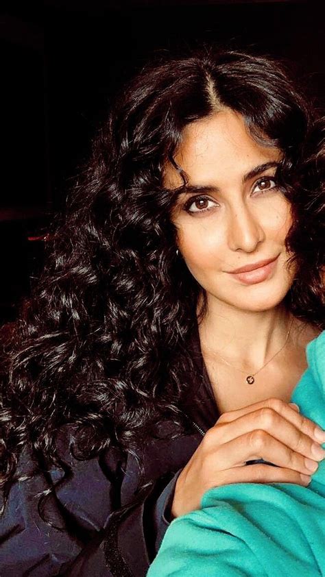 Katrina Kaif curly hair Curly Hair Care, Long Curly Hair, Wavy Hair, Curly Hair Styles ...