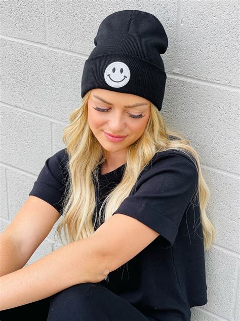 SMILEY FACE HAT black - Etsy