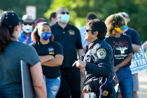 Pflugerville Police Chief Jessica Robledo retires, Smith named interim