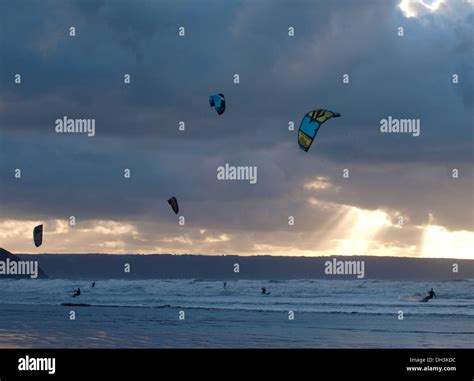 Winter kite surfing, Westward Ho!, Devon, UK Stock Photo - Alamy