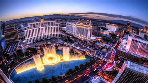 Travel Trip Journey : World-Famous Dancing Fountains of Bellagio, Las ...