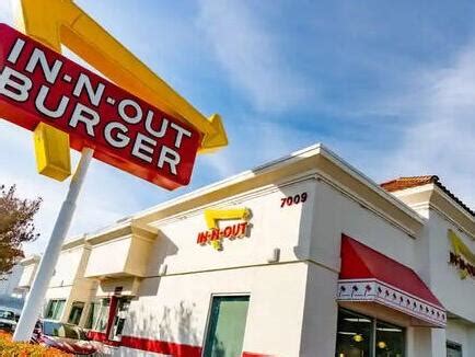 In-N-Out Burger Owner Hints at National Expansion | Joel Eisenberg | NewsBreak Original